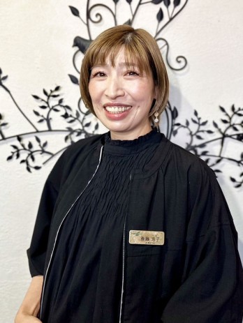 斉藤  浩子